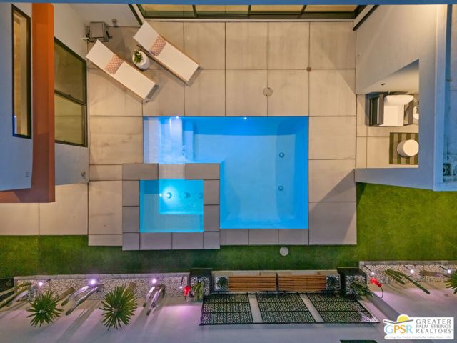 190 Obsidian Loop, Palm Springs CA: https://media.crmls.org/mediaz/39dd7411-7b20-4ae5-af9f-3d8fcacefbd7.jpg