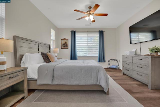 8275 Brookhaven Cir, Discovery Bay CA: https://media.crmls.org/mediaz/39de3e5c-b815-4c0e-9185-399fe95a2ac7.jpg