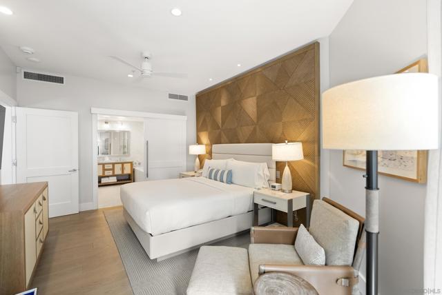1500 Orange Ave, Coronado CA: https://media.crmls.org/mediaz/39dfcac6-0124-494b-92e5-4a192b491a18.jpg
