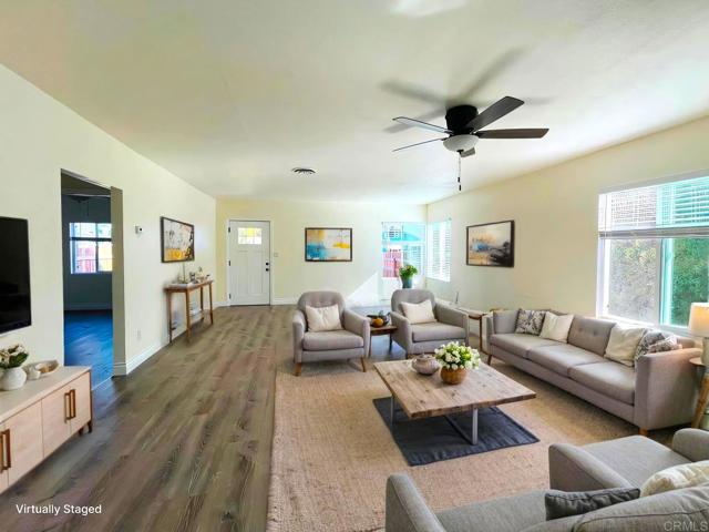 3812 14 36Th Street, San Diego CA: https://media.crmls.org/mediaz/39dfe4ca-16cc-498f-954b-1a8302833e99.jpg