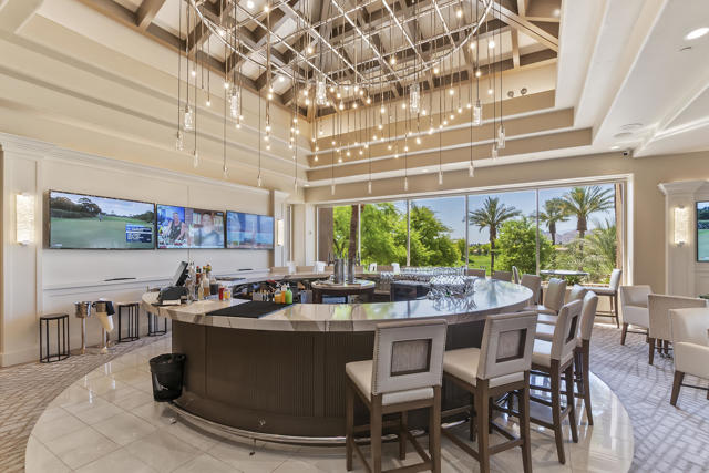 379 Tomahawk Drive, Palm Desert CA: https://media.crmls.org/mediaz/39e1e455-9ae1-4f61-a790-a0e54276e704.jpg