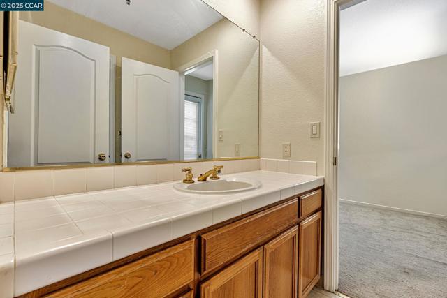 32 Shoal Dr, Vallejo CA: https://media.crmls.org/mediaz/39e208f8-6ce6-471b-8460-a923836ffe4f.jpg