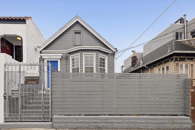 137 Holloway Avenue, San Francisco CA: https://media.crmls.org/mediaz/39e21658-4f9a-4abe-97f0-b422ca9972ed.jpg