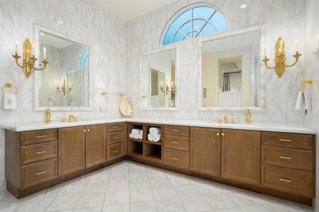 80614 Via Pessaro, La Quinta CA: https://media.crmls.org/mediaz/39e223dd-53f8-4f39-ba96-ed20f7a916a5.jpg