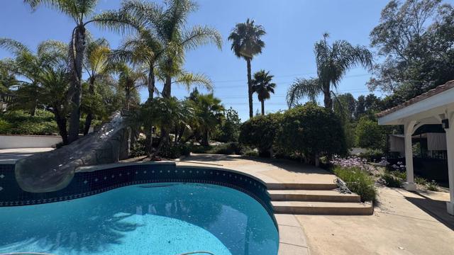 15696 Oakstand Road, Poway CA: https://media.crmls.org/mediaz/39e30335-ff70-45c8-968f-2a282f0eabc1.jpg