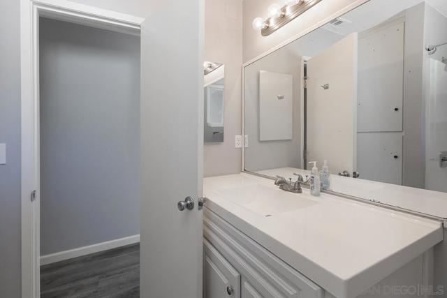24567 Adams Ave, Murrieta CA: https://media.crmls.org/mediaz/39e4407e-75eb-4203-9c85-a2c9dc9a9ab0.jpg