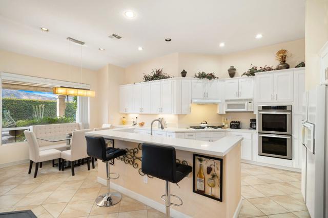 50075 Doral Street, La Quinta CA: https://media.crmls.org/mediaz/39e6369d-8ce3-4ff8-8006-b74049cd557e.jpg