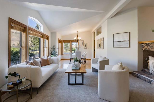 4024 Higuera Highland Lane, San Jose CA: https://media.crmls.org/mediaz/39e66b94-2985-4254-97b5-8c9990579f6b.jpg