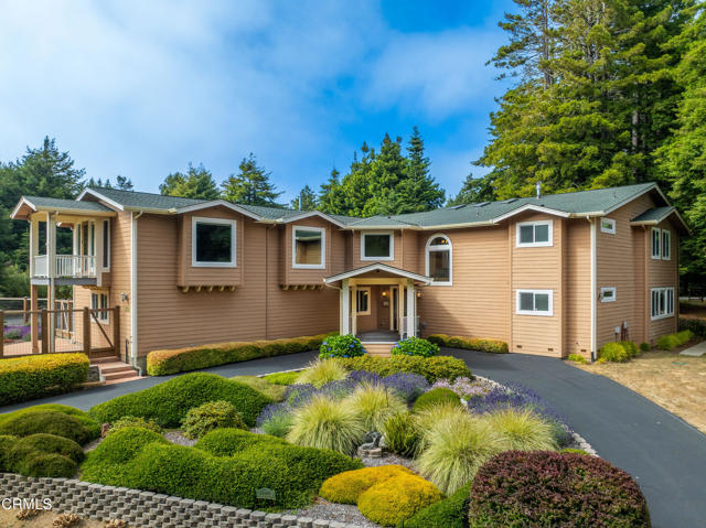 16611 Pearl Ranch Road, Fort Bragg CA: https://media.crmls.org/mediaz/39e69a93-35cf-4b2b-9c07-167260dac39a.jpg