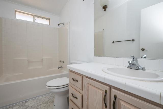 1525 Tea Rose Lane, Jacumba CA: https://media.crmls.org/mediaz/39e72abb-872f-4103-9de9-abc8bf824144.jpg