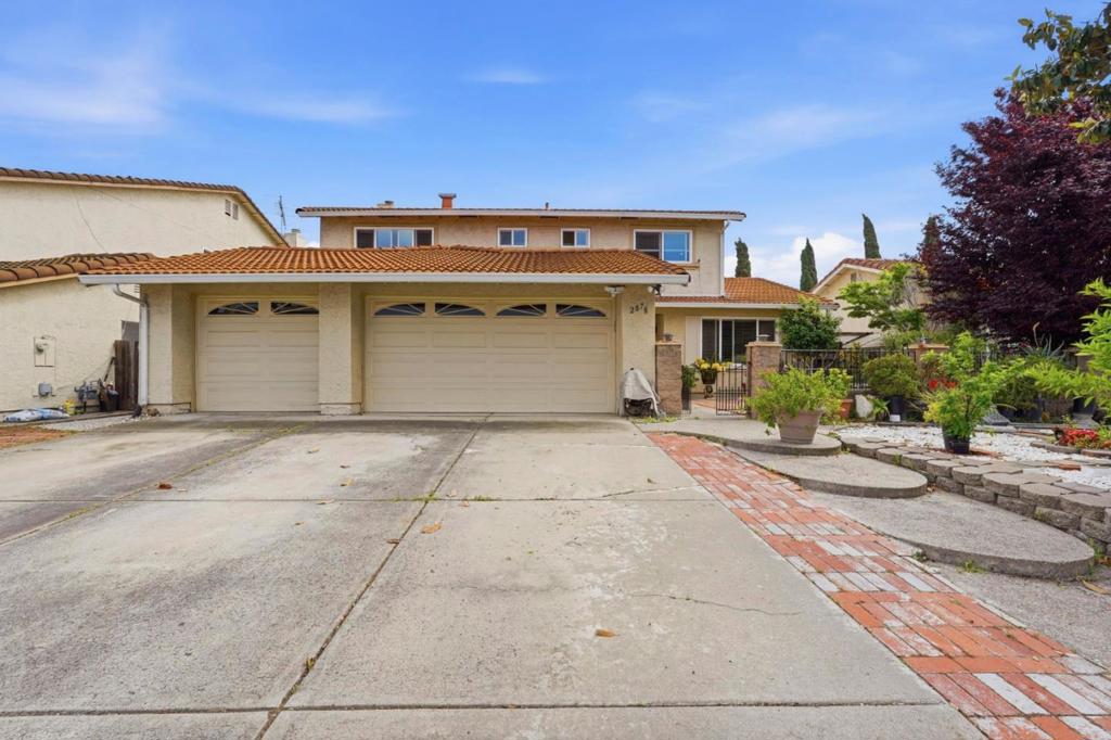 2878 Glen Ascot Way