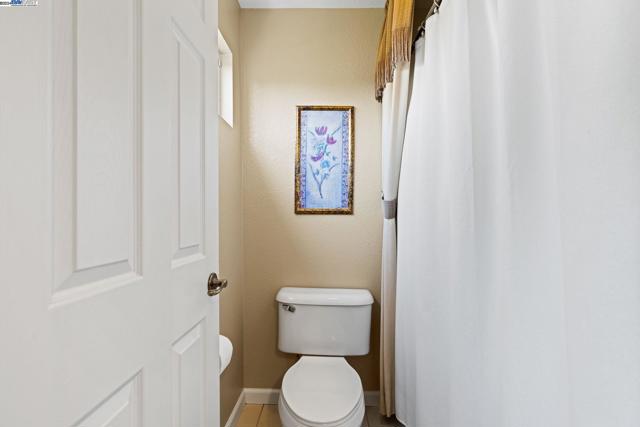 Image 34 of 60 For 1017 Vineyard Dr