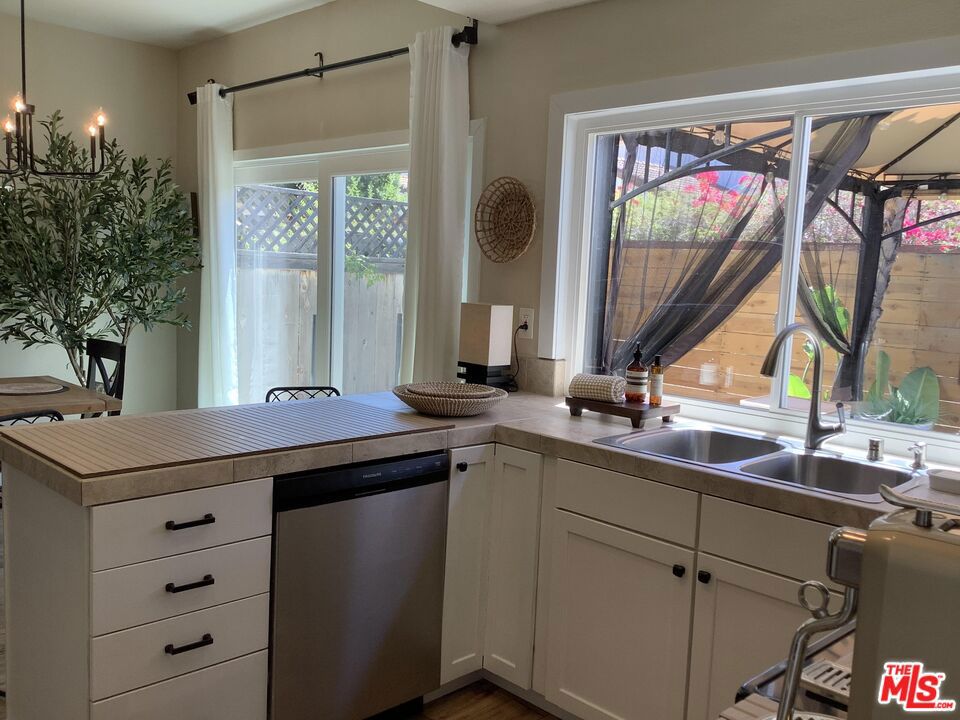 2422 Summerhill Drive - photo 11