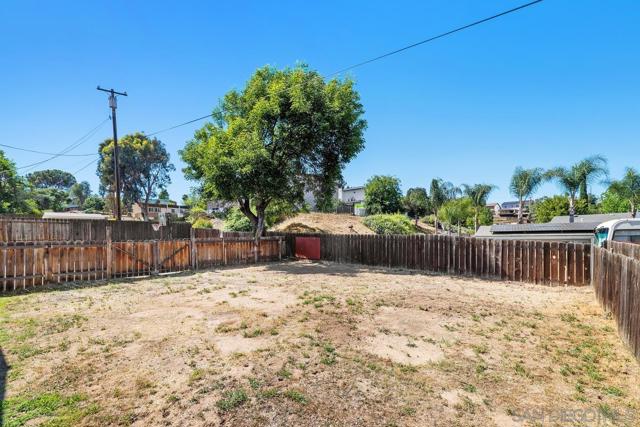 13250 Idyl Dr, Lakeside CA: https://media.crmls.org/mediaz/39e80ddf-930d-4fd4-a85c-ee87f268d3b5.jpg