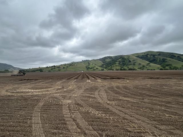 0 Dorrance Road, Gilroy CA: https://media.crmls.org/mediaz/39e82410-ec7b-43d3-bb98-f2ff90b12cd0.jpg