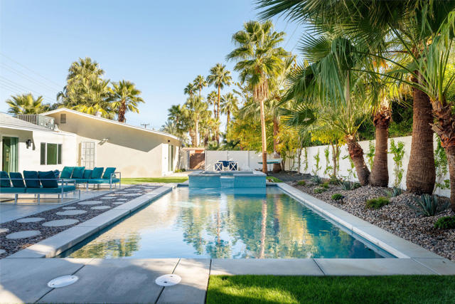 1125 E Sunny Dunes Road, Palm Springs CA: https://media.crmls.org/mediaz/39e88c40-5620-44df-aa8c-937b8b97b768.jpg