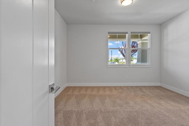 277 Copperleaf Lane, San Juan Bautista CA: https://media.crmls.org/mediaz/39e8c1f7-1c7a-4469-a767-82523e857616.jpg