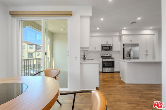 15978 Pilot Avenue, Chino CA: https://media.crmls.org/mediaz/39ea6766-5a6d-4e6c-93c1-de1a5ed79cee.jpg