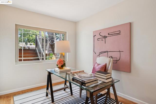 Image 33 of 53 For 1297 Sunnyhills Rd