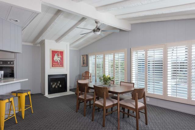 160 Hilligoss Drive, Cathedral City CA: https://media.crmls.org/mediaz/39ebf238-00db-4ab7-83d3-3bb6b39b6b82.jpg