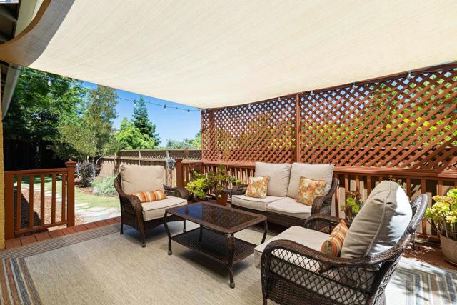4457 LINDA WAY, Pleasanton CA: https://media.crmls.org/mediaz/39ec8512-b756-4361-9a58-223ced66a6bb.jpg