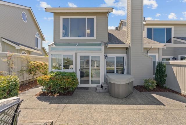 156 Treeview Drive, Daly City CA: https://media.crmls.org/mediaz/39ed6ab4-debe-48b8-a762-3650760628e8.jpg
