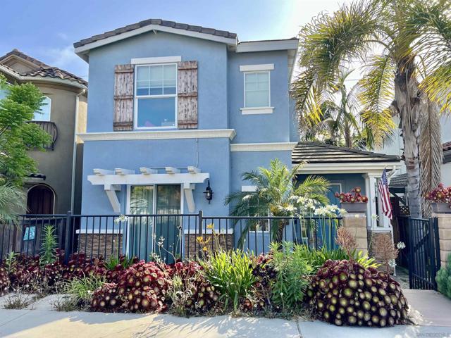517 N Cedros, Solana Beach CA: https://media.crmls.org/mediaz/39eded7e-c8ce-461b-98cf-79dfceb7e750.jpg