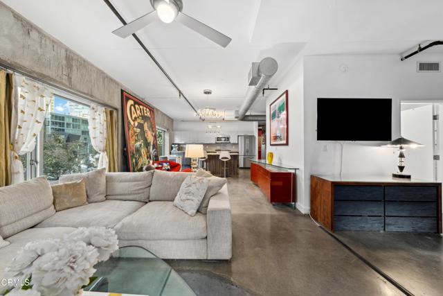 645 W 9th Street, Los Angeles CA: https://media.crmls.org/mediaz/39ee1173-56da-4a3e-9f37-47912c3a7225.jpg