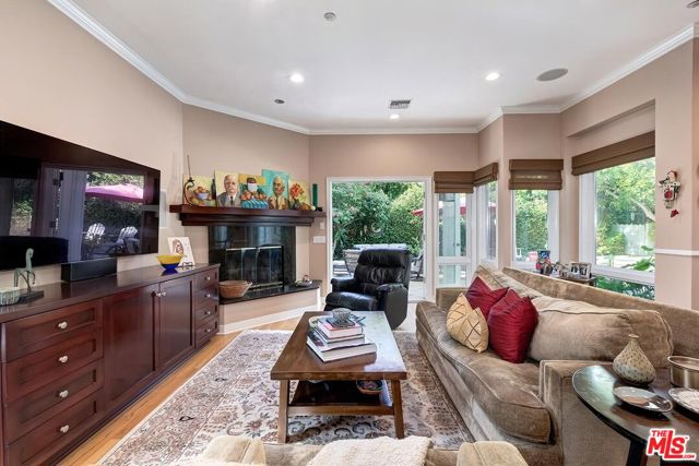 Drew Fenton | 333 Oceano Drive Los Angeles CA | MLS: 7100292