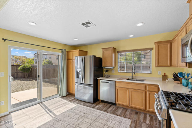 Detail Gallery Image 8 of 34 For 2024 Green Ridge Cir, Lompoc,  CA 93436 - 3 Beds | 2/1 Baths
