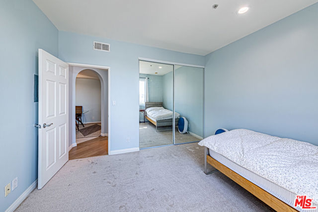 620 S Gramercy Place, Los Angeles CA: https://media.crmls.org/mediaz/39f06e89-8109-42a7-b274-904fa96d9514.jpg