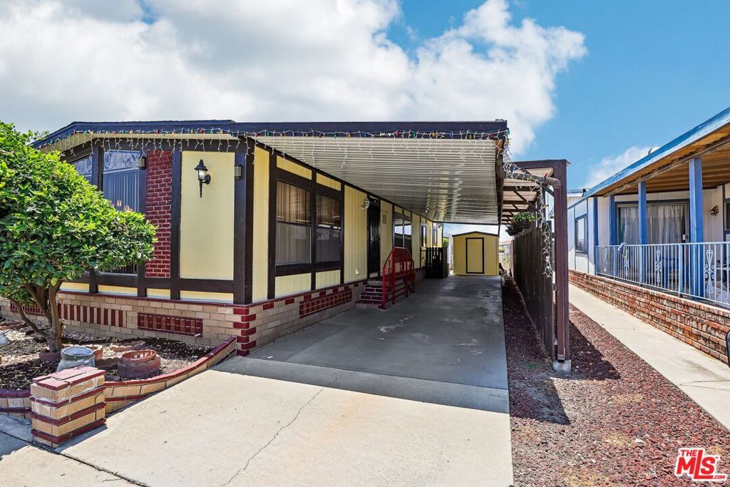MLS #26849615 image #42