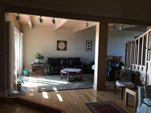 25300 Loma Prieta Avenue, Los Gatos CA: https://media.crmls.org/mediaz/39f0fb50-86ef-411d-aafd-6ef0f05c6a54.jpg