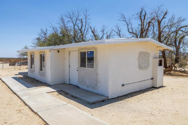 Image 35 of 68 For 3241 Borrego Valley Rd
