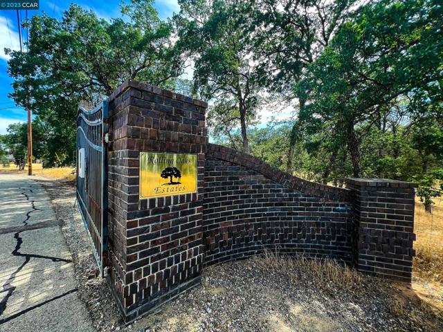0 Lot 22 Rolling Oaks, Cottonwood CA: https://media.crmls.org/mediaz/39f14680-72ab-41a6-b9ad-deff8a6dd31c.jpg
