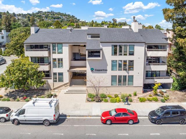 1456 San Carlos Avenue, San Carlos CA: https://media.crmls.org/mediaz/39f17631-a53d-4fad-977d-7859c96d2815.jpg