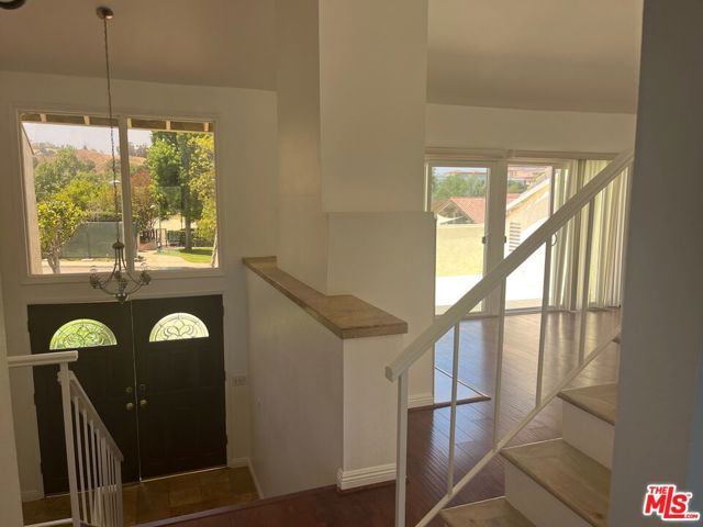 4650 Park Mirasol, Calabasas CA: https://media.crmls.org/mediaz/39f18766-a6d7-4b91-9e86-a836f20743e5.jpg