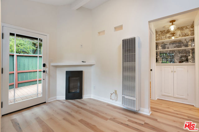 483 Sturtevant Drive, Sierra Madre CA: https://media.crmls.org/mediaz/39f1cda7-940d-4b44-8dc9-158025bc909f.jpg