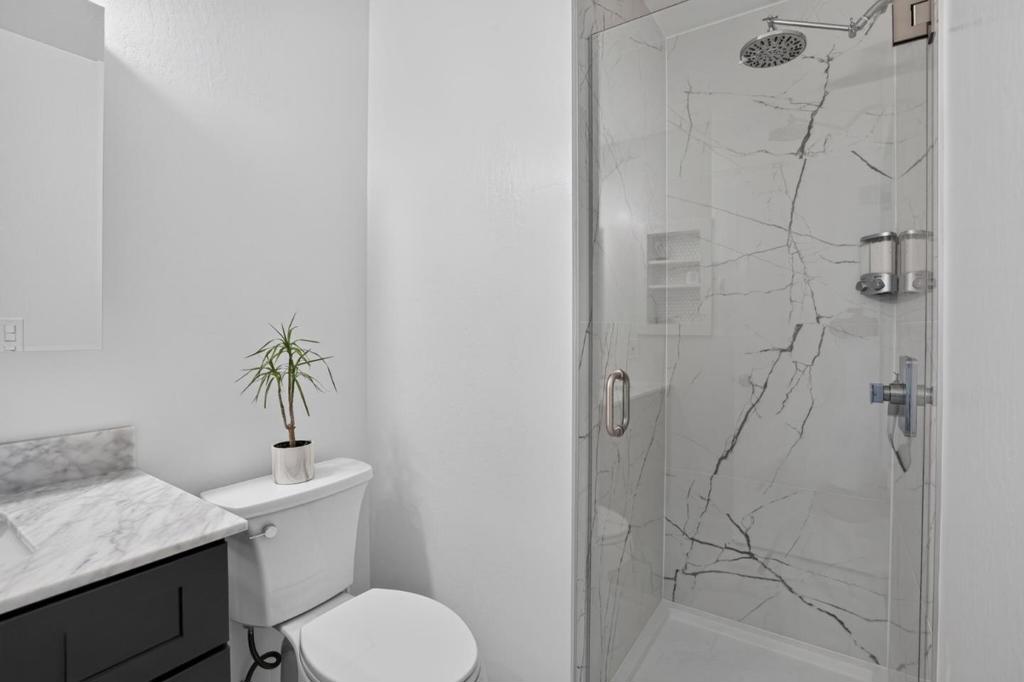 https://media.crmls.org/mediaz/39f1f0d6-7969-4931-87cb-b4a73fba4199.jpg?preset=X-Large