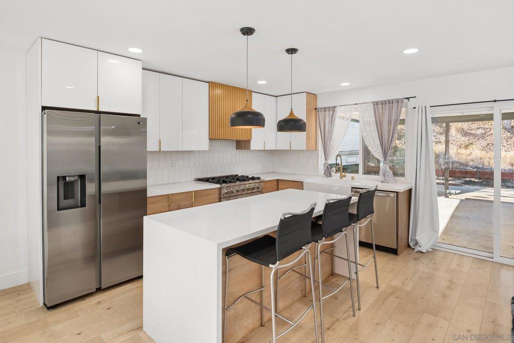 MLS #250043147SD image #14