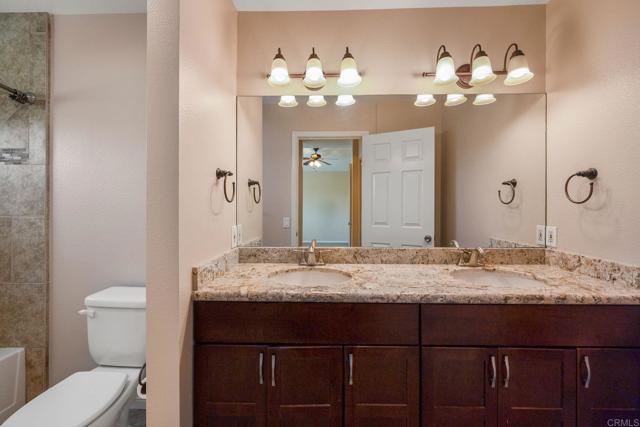 Detail Gallery Image 20 of 38 For 127 Neptune Pl, Escondido,  CA 92026 - 4 Beds | 2/1 Baths