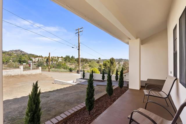 Detail Gallery Image 7 of 71 For 9309 Hillside, Spring Valley,  CA 91977 - 6 Beds | 5 Baths