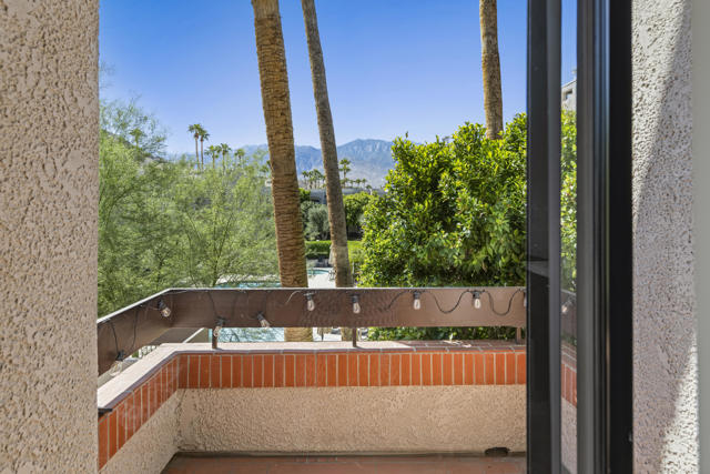2601 S Broadmoor Drive, Palm Springs CA: https://media.crmls.org/mediaz/39f77e79-5455-4fb1-8d14-be2656bfc781.jpg