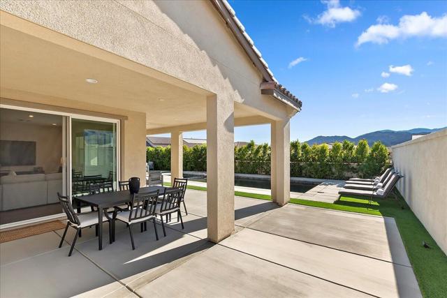 80435 Palatine Crt Court, La Quinta CA: https://media.crmls.org/mediaz/39f78890-ec82-4918-a4a9-9538d3c80692.jpg