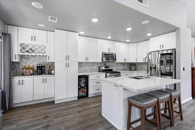 13170 Aurora Drive, El Cajon CA: https://media.crmls.org/mediaz/39f78f6a-70fc-480e-9e1e-779224b8cbb4.jpg