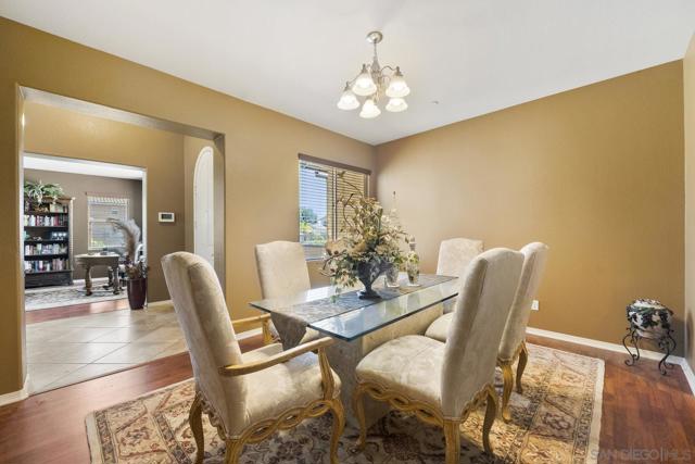 5545 Nanday Ct, Oceanside CA: https://media.crmls.org/mediaz/39f78ff0-b110-43a7-945b-5abb0ccdff61.jpg