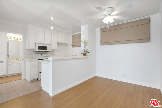 26664 Seagull Way, B209 photo 5