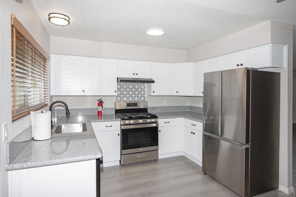 1104 Gardena Road - photo 16
