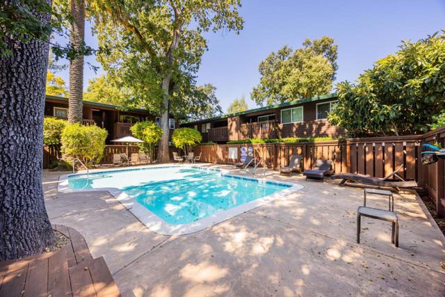 84 Madrone Avenue, San Anselmo CA: https://media.crmls.org/mediaz/39f9e6f1-6001-44f1-a1d0-6f5fc12e0c2a.jpg