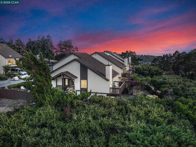 1310 Lewis Ln, Pinole CA: https://media.crmls.org/mediaz/39f9e9d9-59b2-40b0-8f46-7edc83b6a2ad.jpg